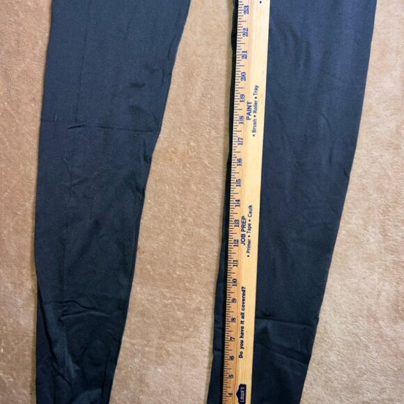 Yelete Women Plus Size Solid Black‎ Nylon Spandex Stretch Ankle Leggings (Z) - Picture 4 of 5